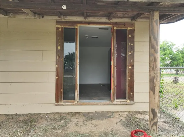 a bathroom with a double vanity sink and mirror