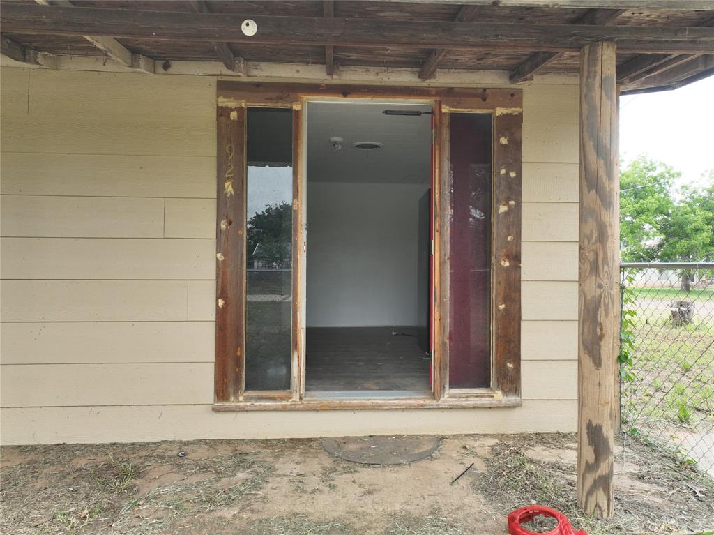 927 London Street Vernon, TX 76384 - Photo 10 of 20