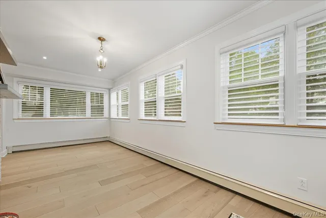 $1,599,000 | 85 Violet Avenue, Floral Park, NY 11001