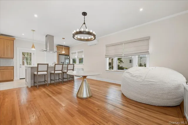 $1,599,000 | 85 Violet Avenue, Floral Park, NY 11001