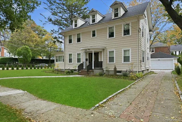 $1,599,000 | 85 Violet Avenue, Floral Park, NY 11001