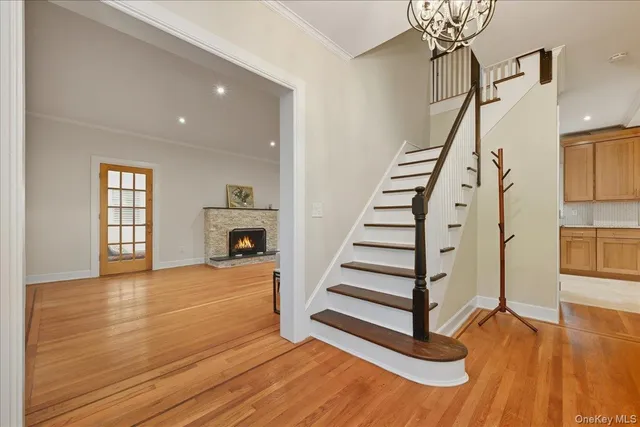 $1,599,000 | 85 Violet Avenue, Floral Park, NY 11001