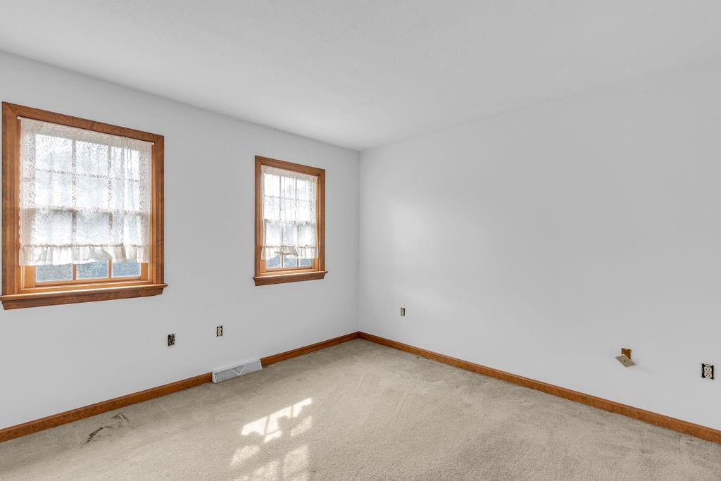 783 Reno Street Rochester, PA 15074 - Photo 26 of 46 3rd Bedroom has large walk in closet.