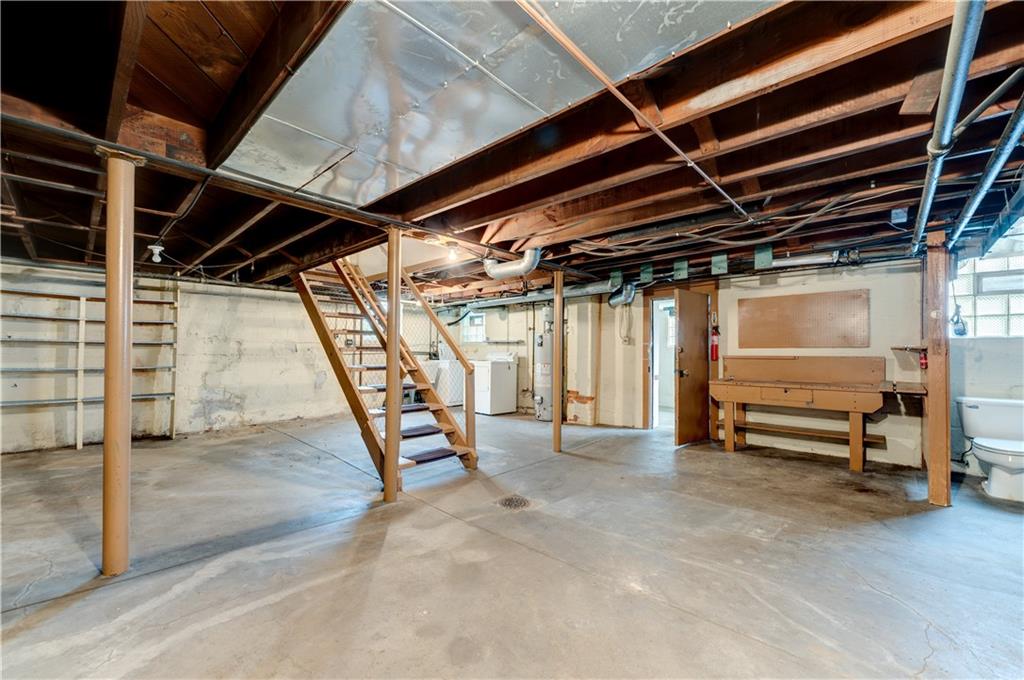 264 Arden Road Pittsburgh, PA 15216 - Photo 18 of 25 Gallery Image 18