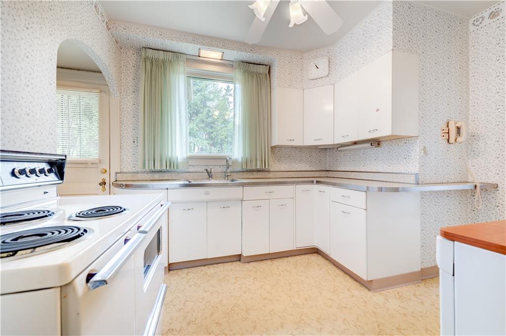 264 Arden Road Pittsburgh, PA 15216 - Photo 8 of 25 Gallery Image 8