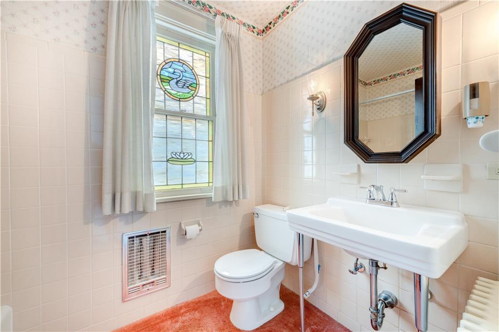 264 Arden Road Pittsburgh, PA 15216 - Photo 10 of 25 Gallery Image 10