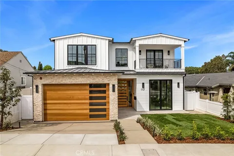 $4,995,000 | 1721 2nd Street, Manhattan Beach, CA 90266