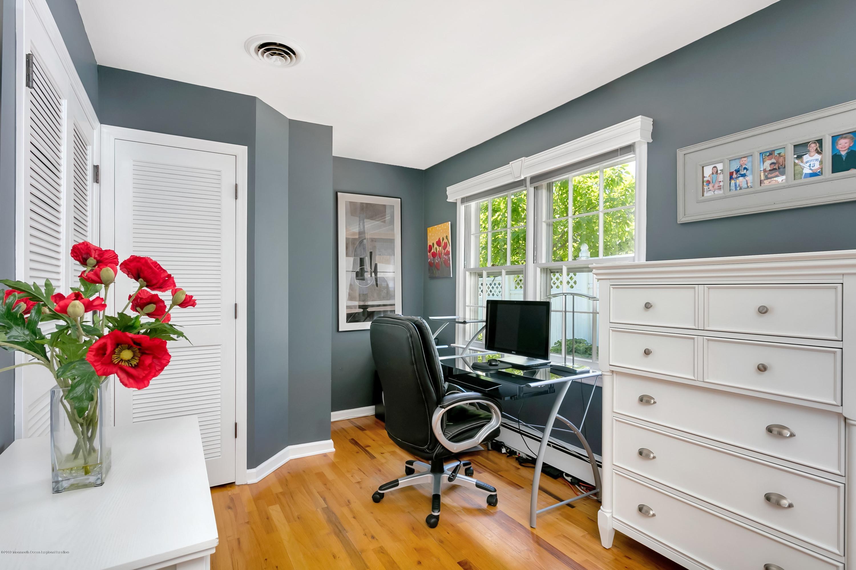 642 Valley Road Brielle, NJ 08730 - Photo 20 of 40 Master BR