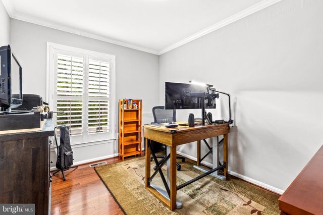 $890,000 | 8534 Riverside Road, Alexandria, VA 22308