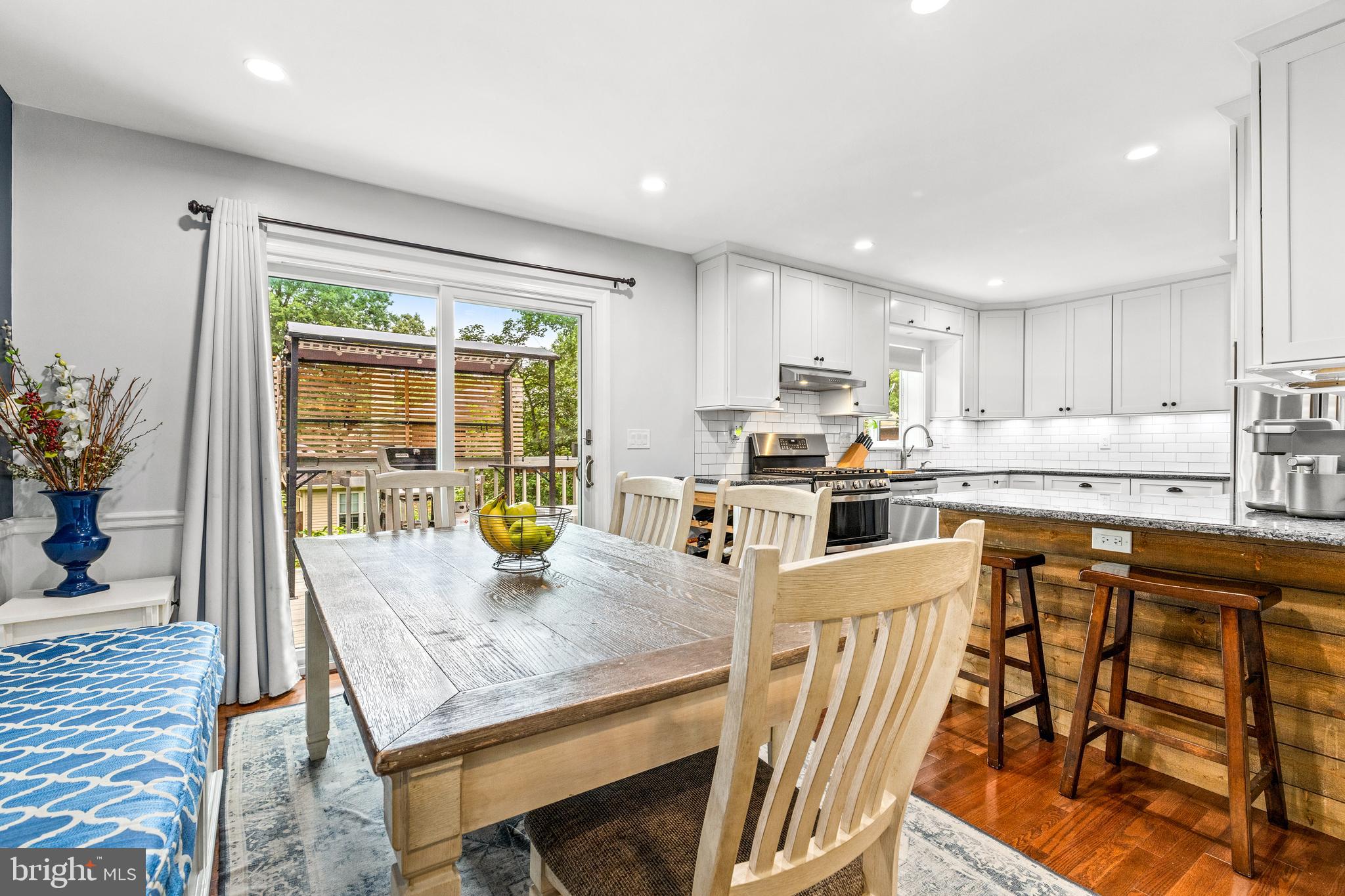 8534 Riverside Road Alexandria, VA 22308 - Photo 8 of 47