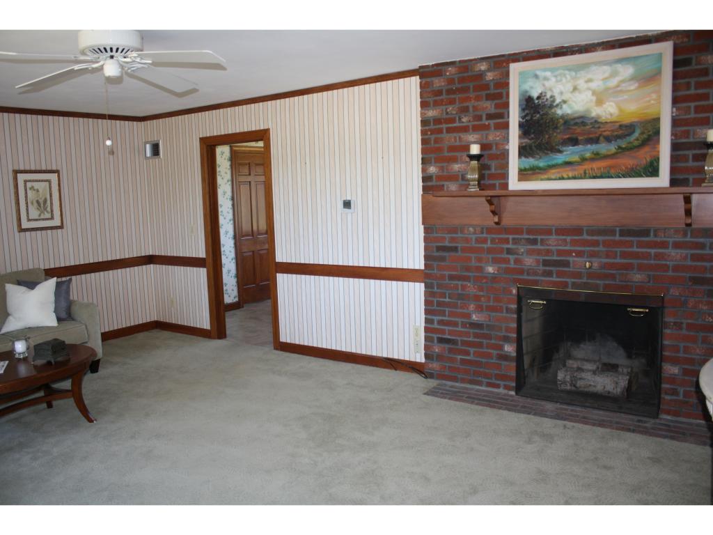 28 River Road Hudson, NH 03051 - Photo 11 of 35