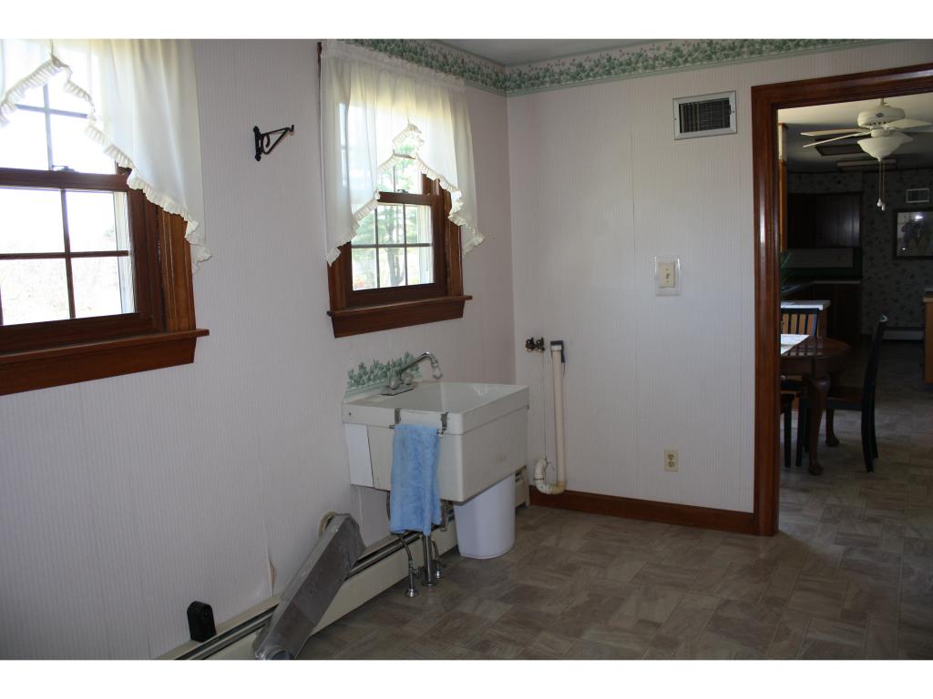 28 River Road Hudson, NH 03051 - Photo 22 of 35