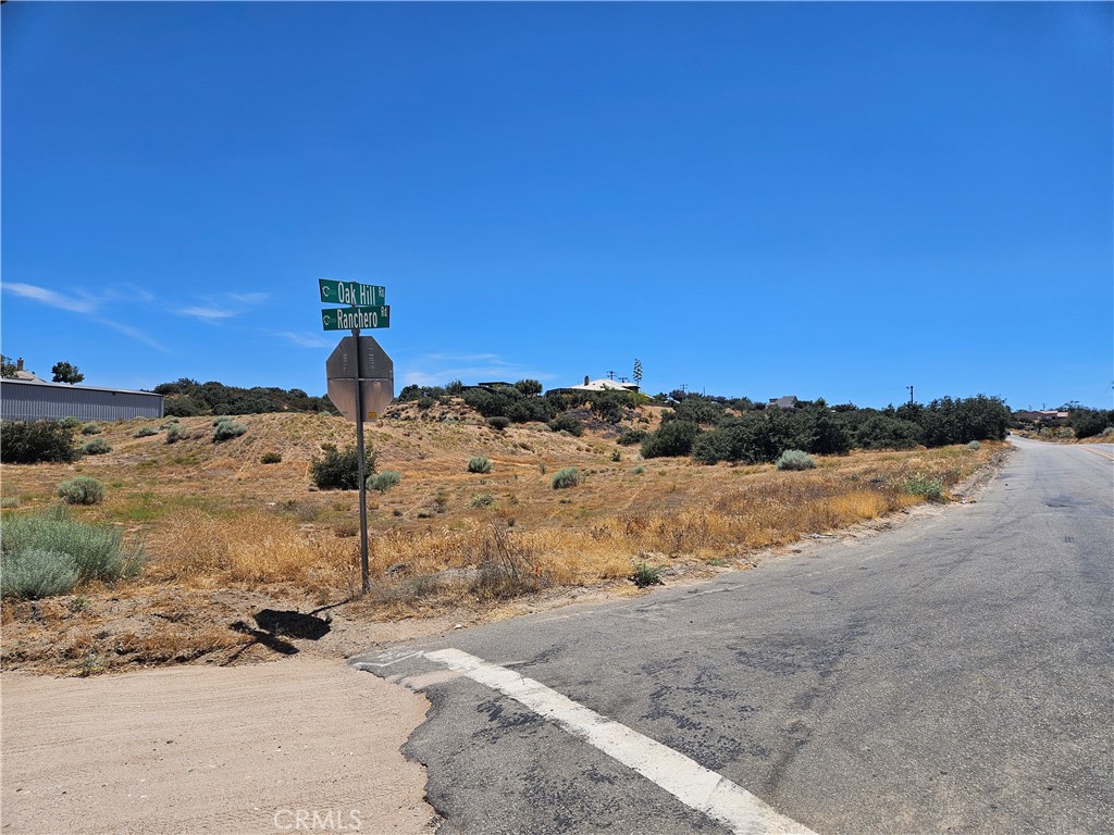 10735 Ranchero Road Oak Hills, CA 92344 - Photo 8 of 12 Gallery Image 8