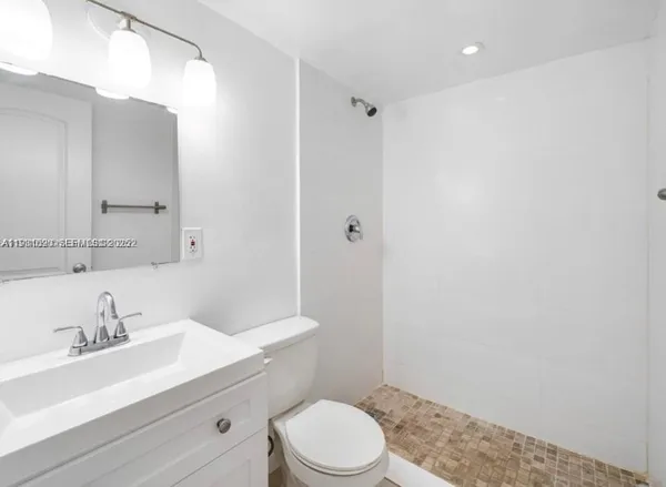 $2,200 | 552 Northeast 61st Street, Unit 4, Miami, FL 33137