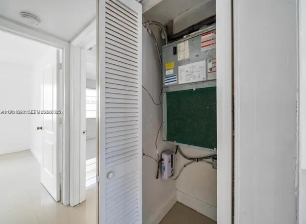 $2,200 | 552 Northeast 61st Street, Unit 4, Miami, FL 33137