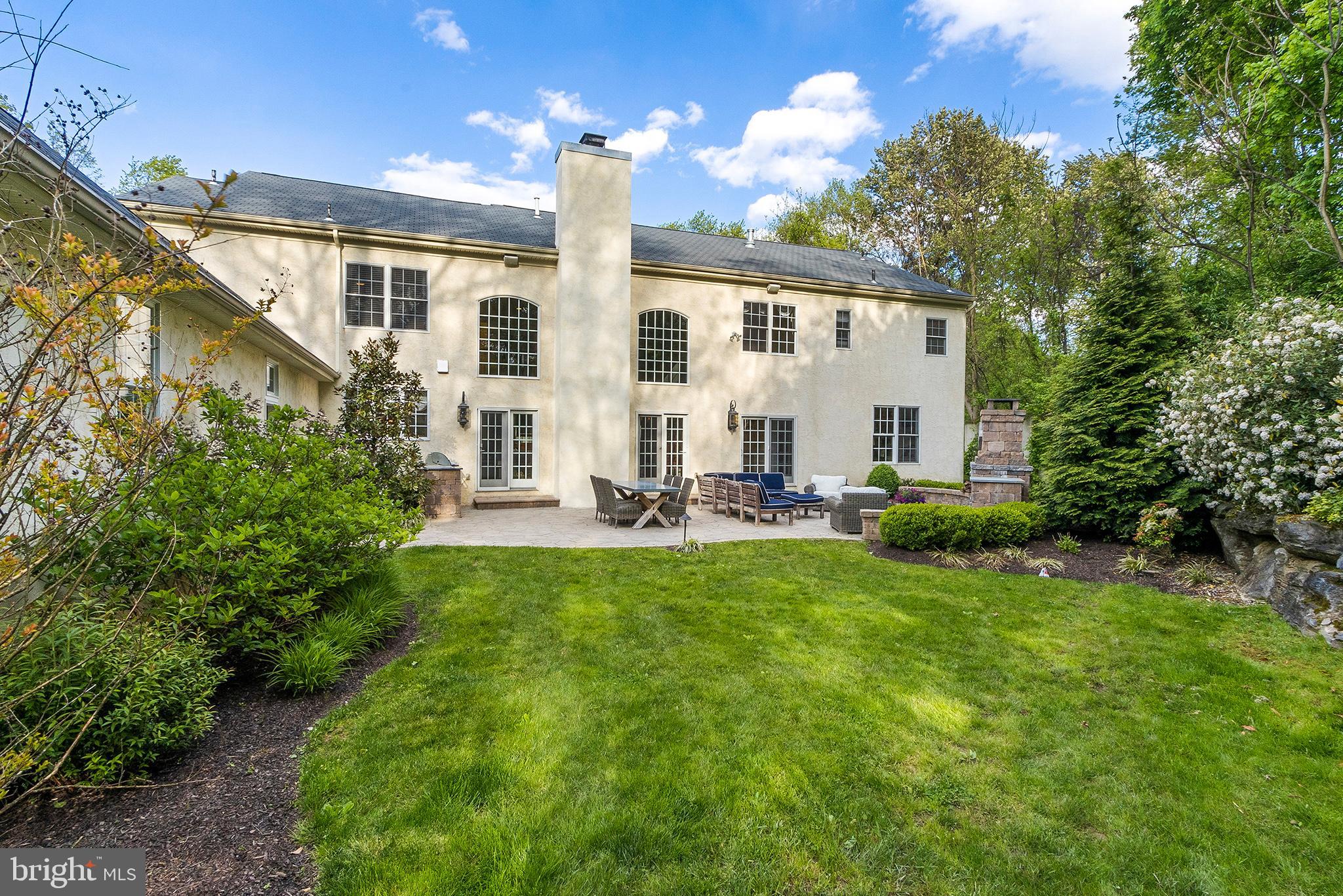 718 North Valley Road Paoli, PA 19301 - Photo 41 of 44 Spacious back yard with private patio