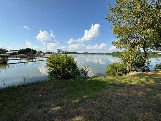 311 Shore Loop Bellevue, TX 76228 - Photo 2 of 15 Gallery Image 2