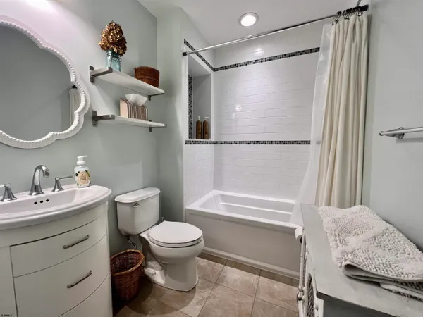 $11,000 | 7903 Atlantic Avenue, Unit A, Margate City, NJ 08402