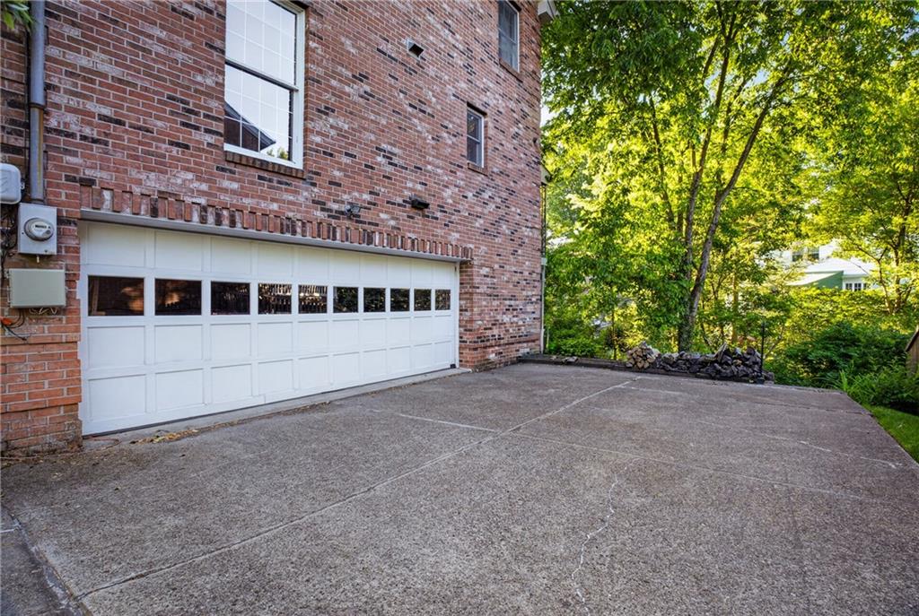 704 Scrubgrass Road Pittsburgh, PA 15243 - Photo 32 of 36 2 car integral garage with spacious work area