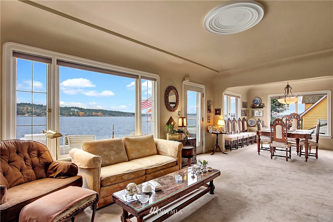 11326 Riviera Place Northeast Seattle, WA 98125 - Photo 7 of 25 Gallery Image 7