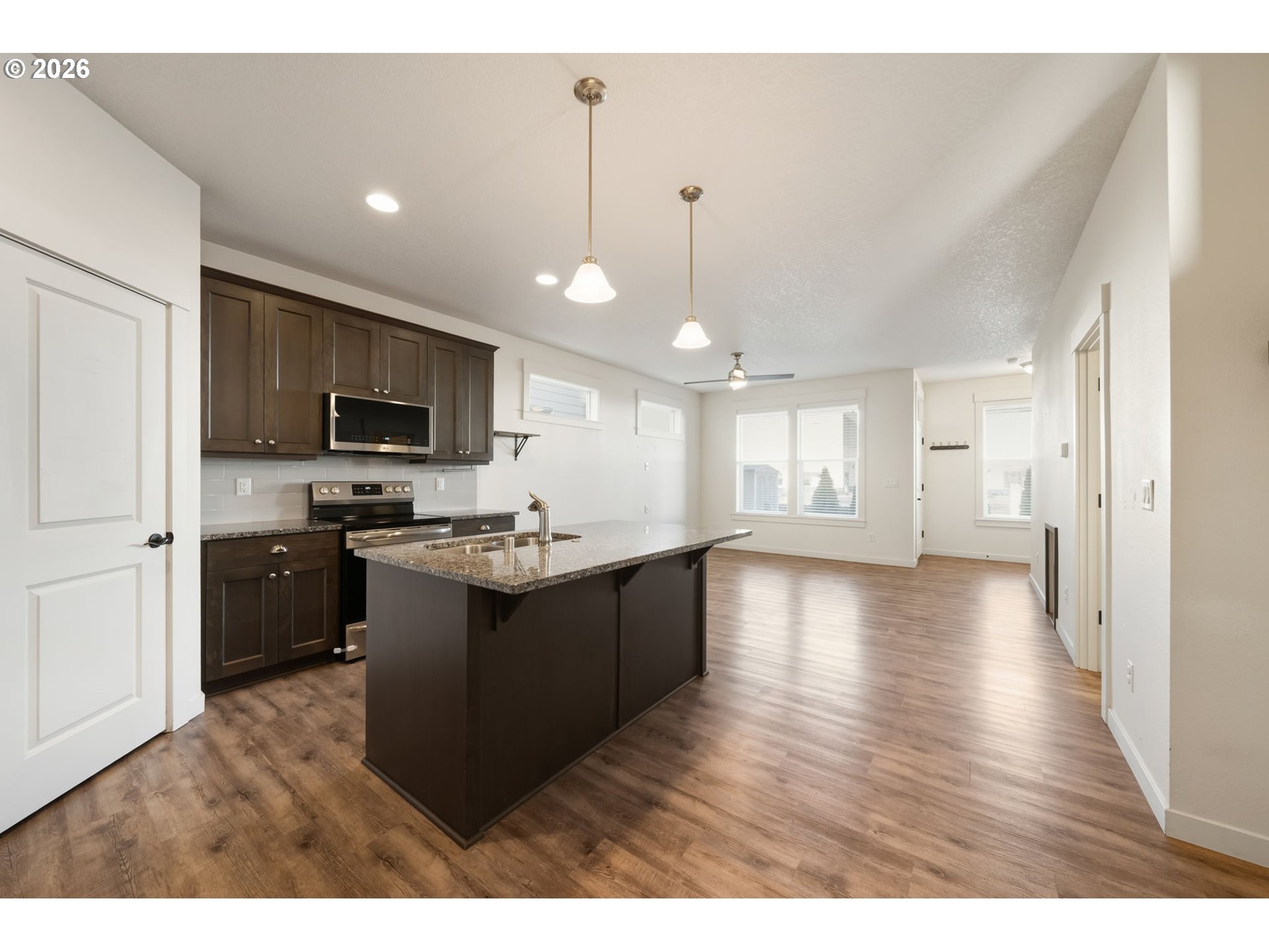 7032 South 11th Street Ridgefield, WA 98642 - Photo 8 of 47