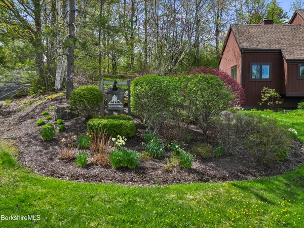 $399,000 | 16 Windflower Way, Unit 16, Williamstown, MA 01267