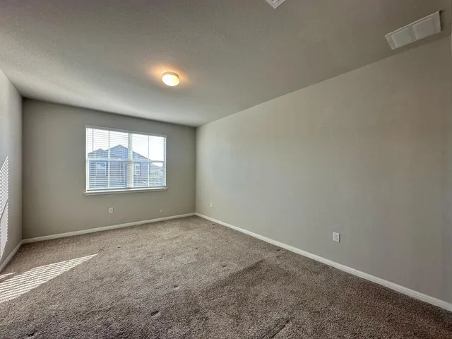 $1,950 | 14010 Luisium View, Pflugerville, TX 78660