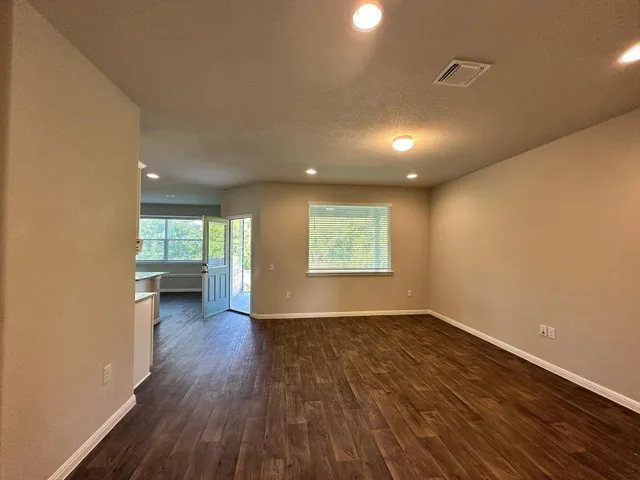 $1,950 | 14010 Luisium View, Pflugerville, TX 78660