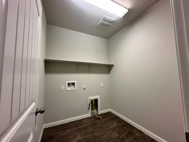 $1,950 | 14010 Luisium View, Pflugerville, TX 78660