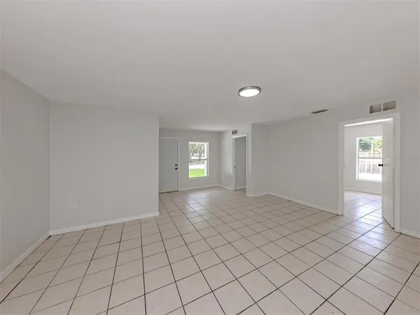 $575,000 | 5636 6th St Court East, Bradenton, FL 34203