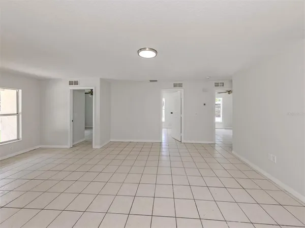 $575,000 | 5636 6th St Court East, Bradenton, FL 34203