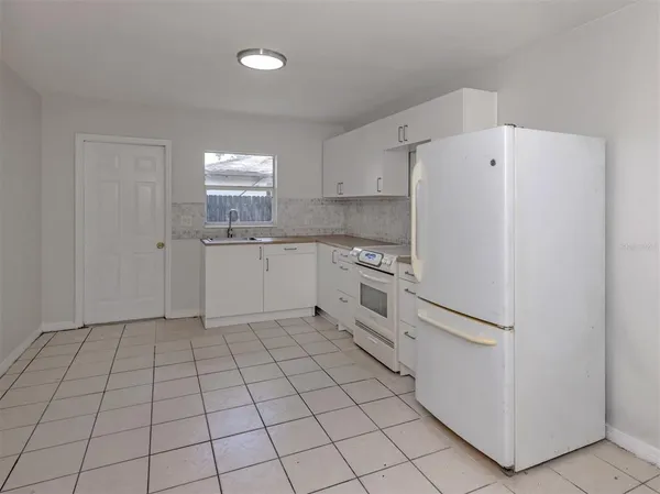 $575,000 | 5636 6th St Court East, Bradenton, FL 34203