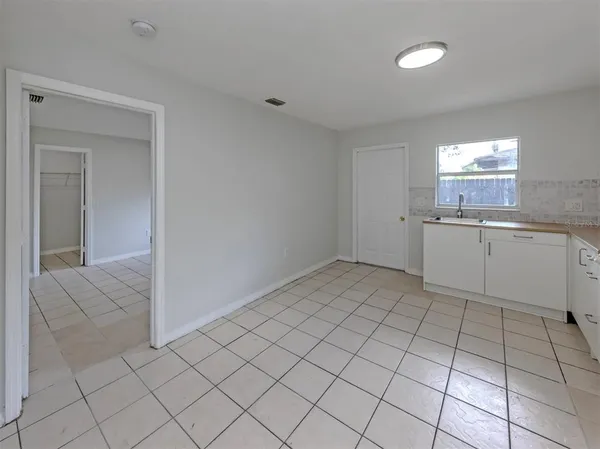 $575,000 | 5636 6th St Court East, Bradenton, FL 34203
