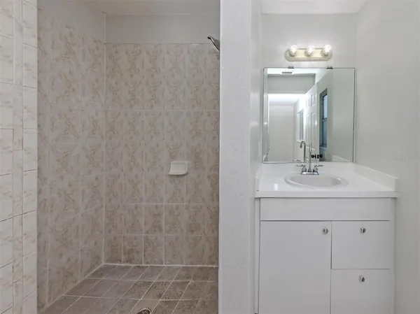 $575,000 | 5636 6th St Court East, Bradenton, FL 34203