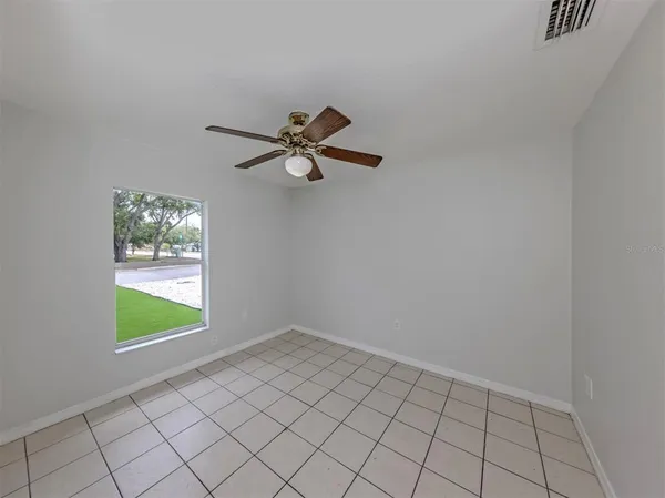 $575,000 | 5636 6th St Court East, Bradenton, FL 34203