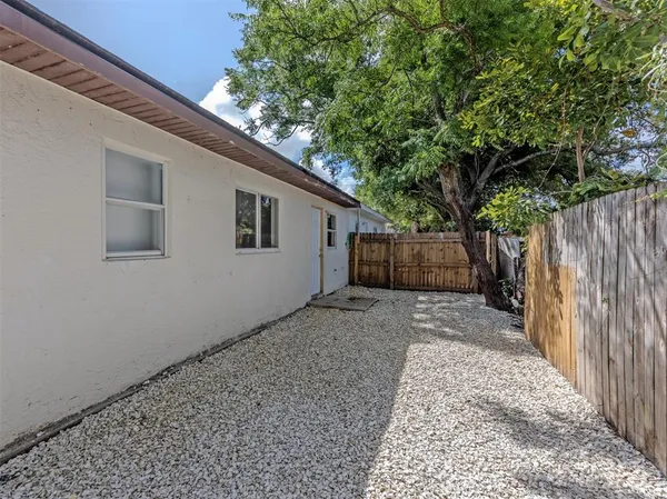 $575,000 | 5636 6th St Court East, Bradenton, FL 34203