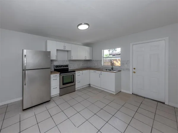 $575,000 | 5636 6th St Court East, Bradenton, FL 34203