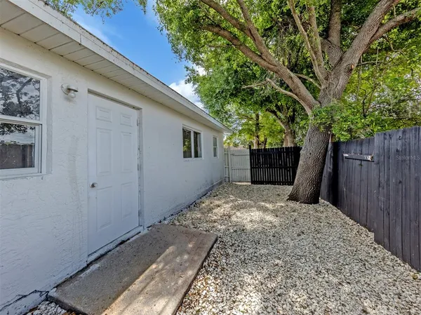 $575,000 | 5636 6th St Court East, Bradenton, FL 34203
