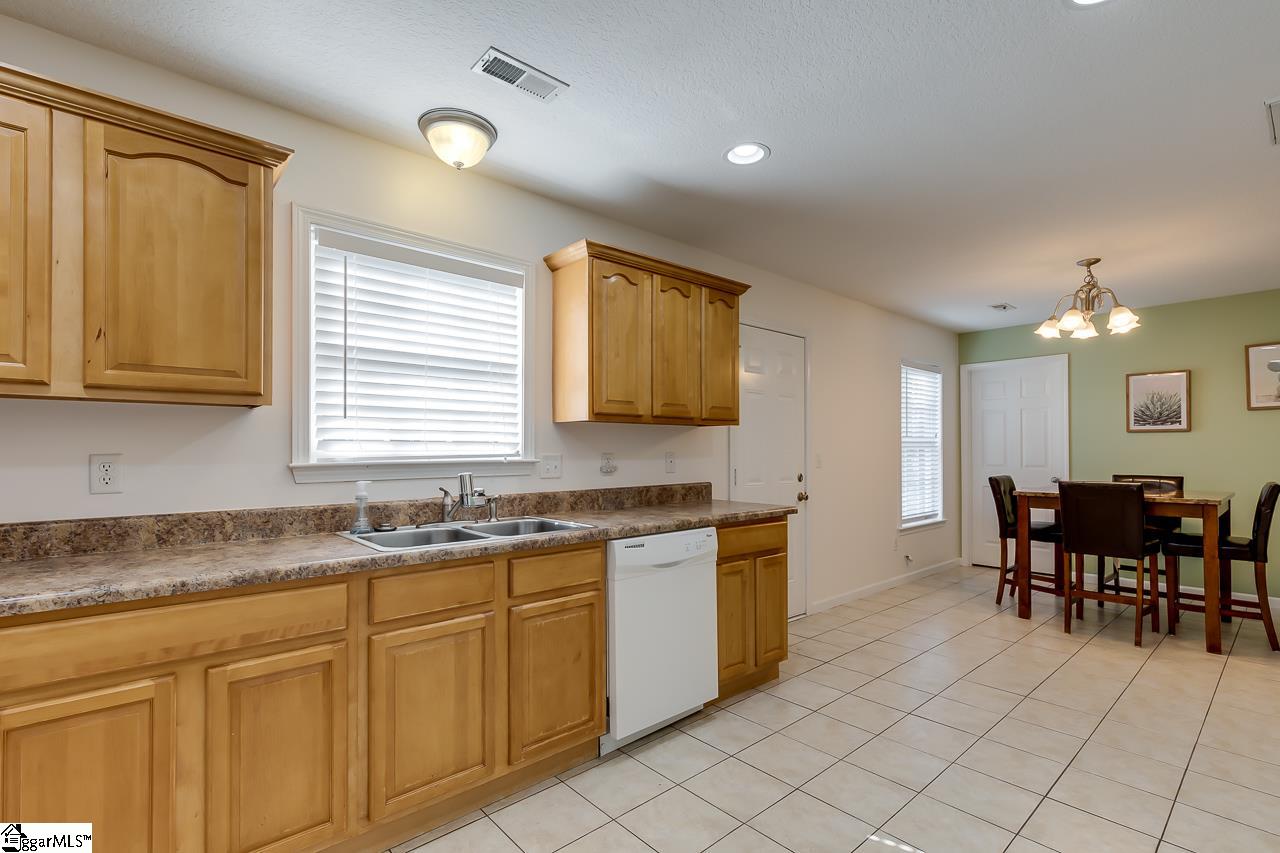103 Middlehouse Way, Unit 2 Greer, SC 29650 - Photo 14 of 33 Gallery Image 14