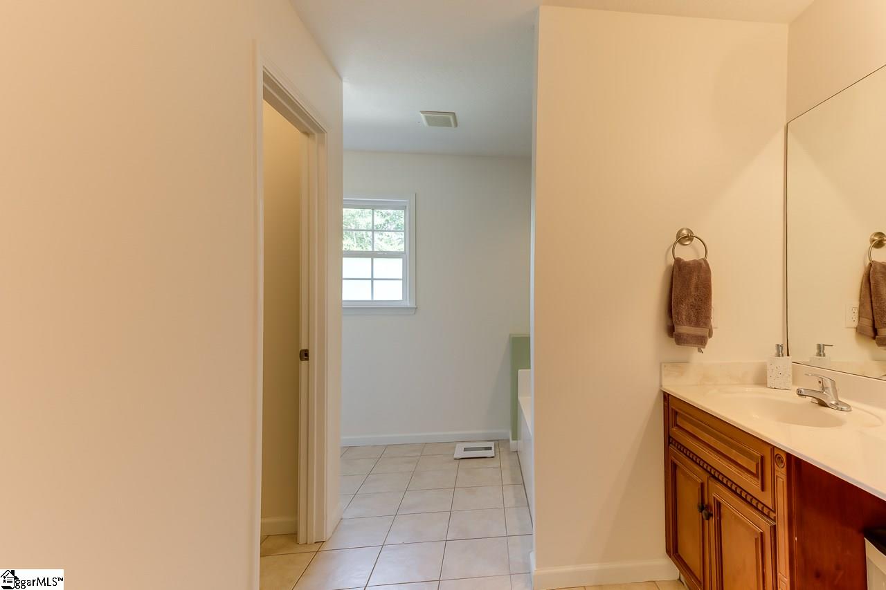 103 Middlehouse Way, Unit 2 Greer, SC 29650 - Photo 23 of 33 Gallery Image 23
