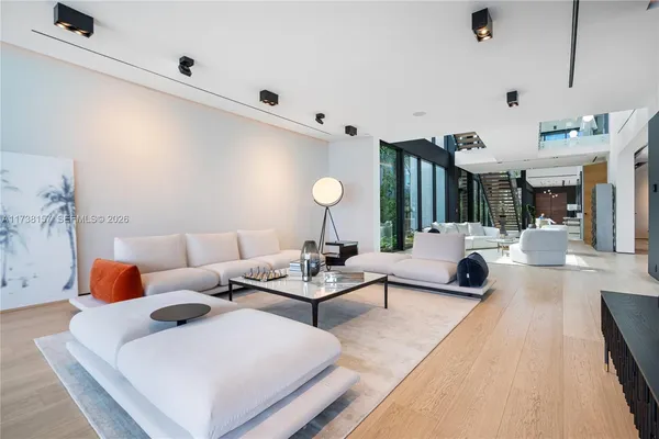 $90,000 | 1369 North Venetian Way, Miami, FL 33139