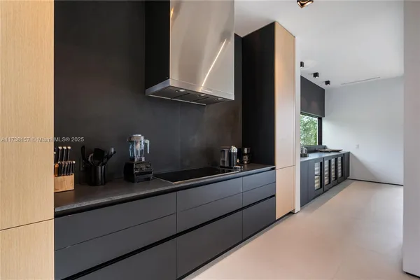 $90,000 | 1369 North Venetian Way, Miami, FL 33139