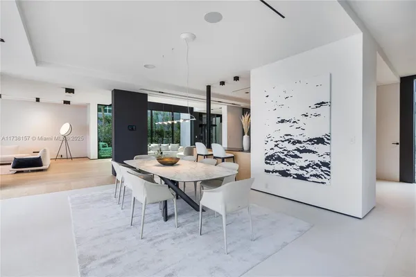 $90,000 | 1369 North Venetian Way, Miami, FL 33139