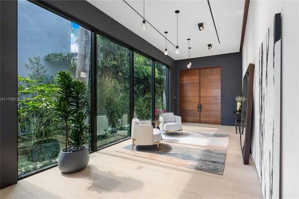 $90,000 | 1369 North Venetian Way, Miami, FL 33139