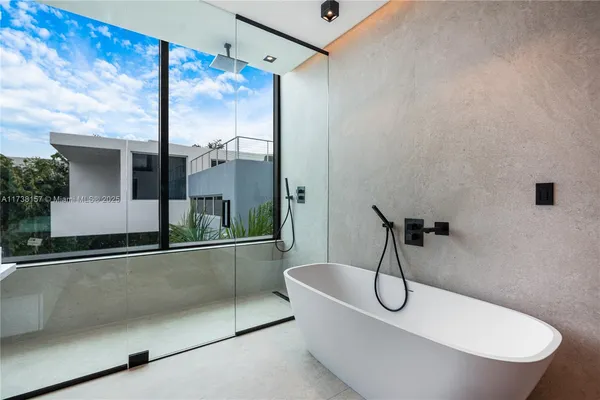 $90,000 | 1369 North Venetian Way, Miami, FL 33139