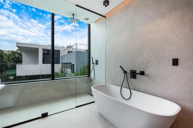 $95,000 | 1369 North Venetian Way, Miami, FL 33139