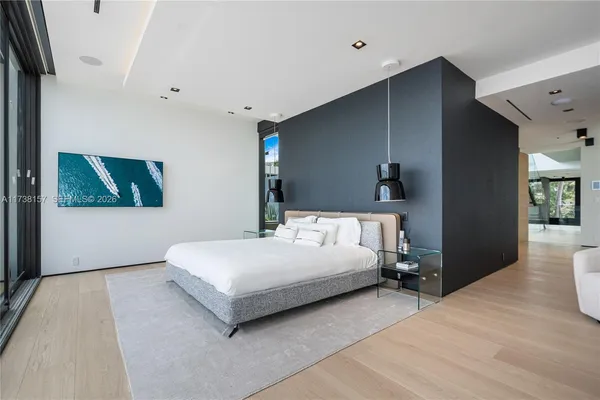 $90,000 | 1369 North Venetian Way, Miami, FL 33139