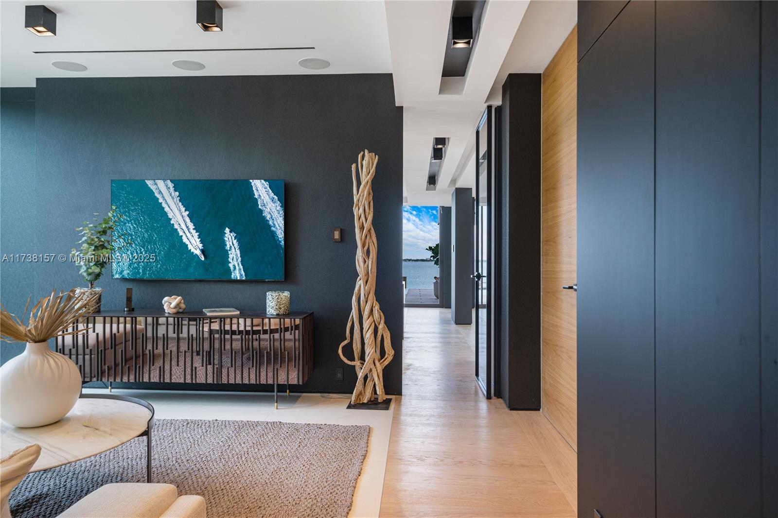 1369 North Venetian Way Miami, FL 33139 - Photo 29 of 55