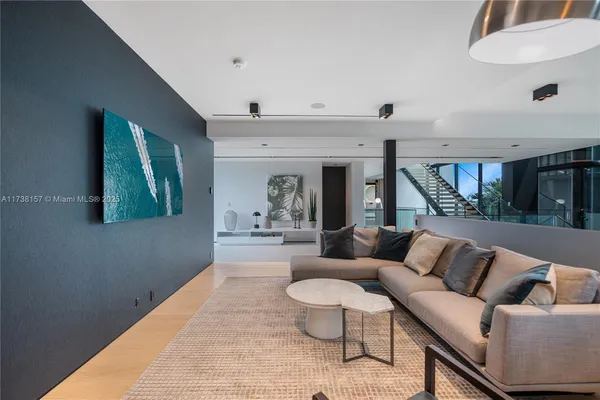 $90,000 | 1369 North Venetian Way, Miami, FL 33139