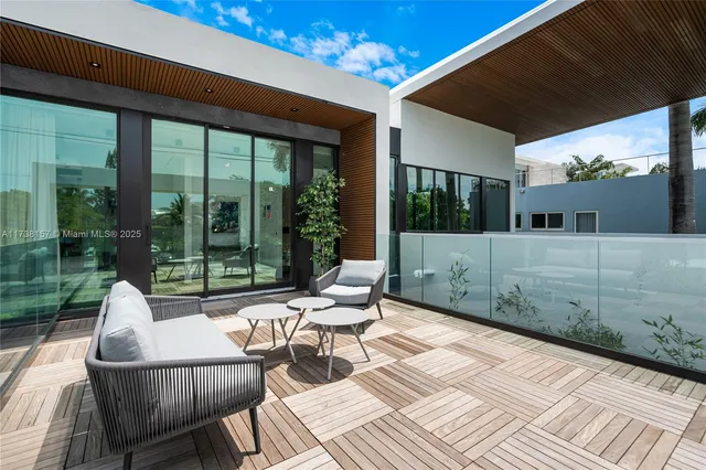 $95,000 | 1369 North Venetian Way, Miami, FL 33139